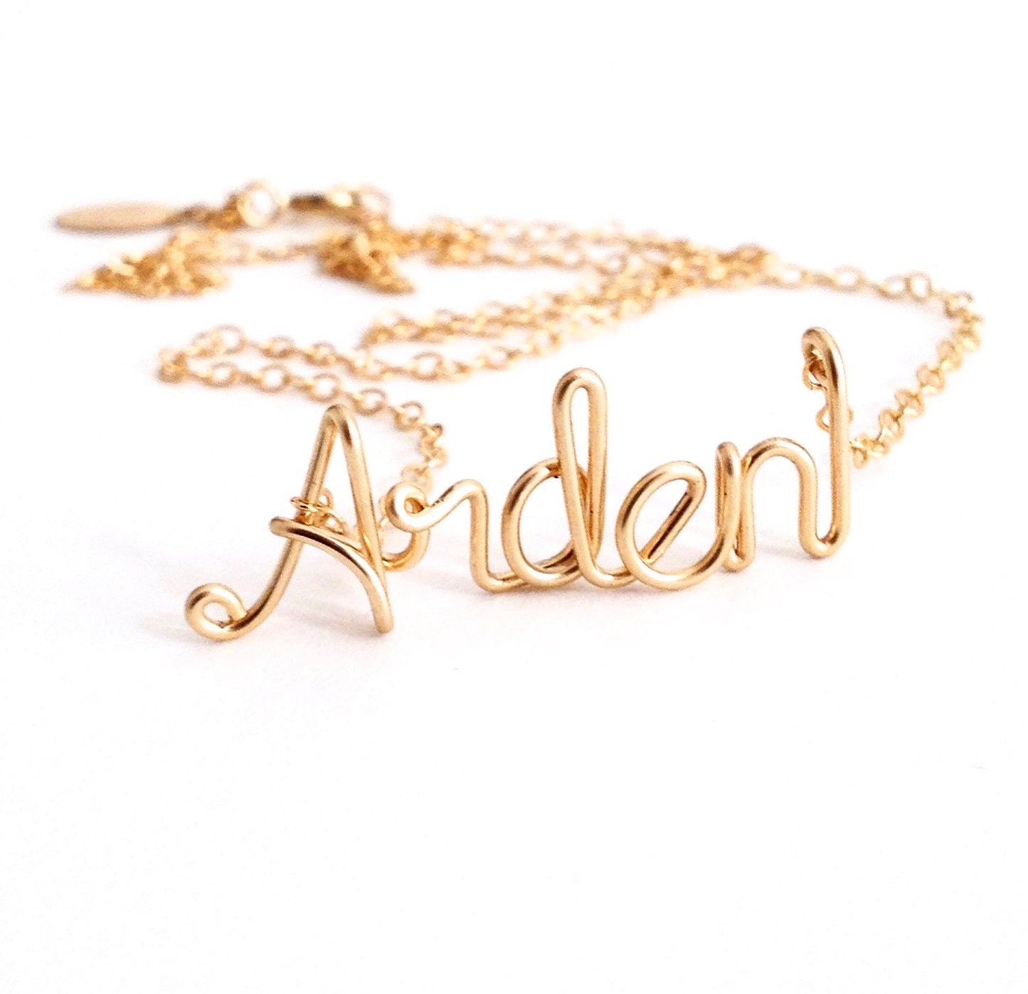 Personalized 14k Gold Name Necklace: Custom Script Chain