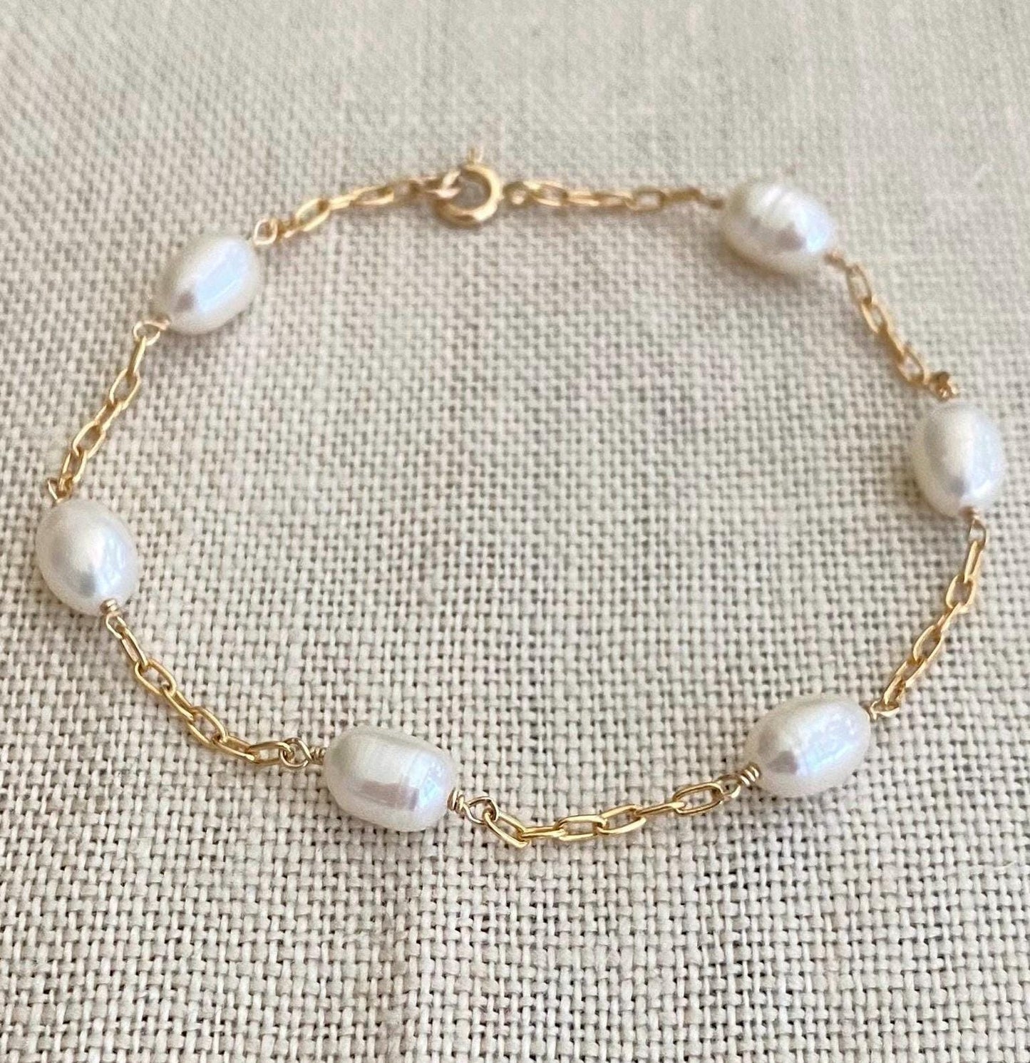 Oval Pearl Bracelet • 14k Gold Filled Paperclip Chain • Bridal Pearl Jewelry