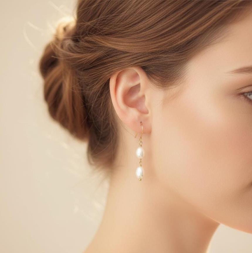 White Pearl Drop Earrings – 14k Gold Filled Hand-Hammered Ear Wires